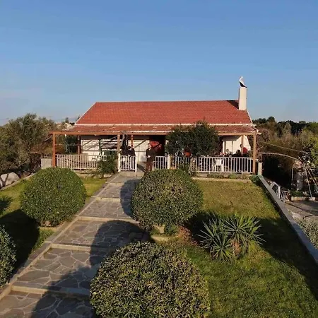 Ioanna Seafront Ferienhaus